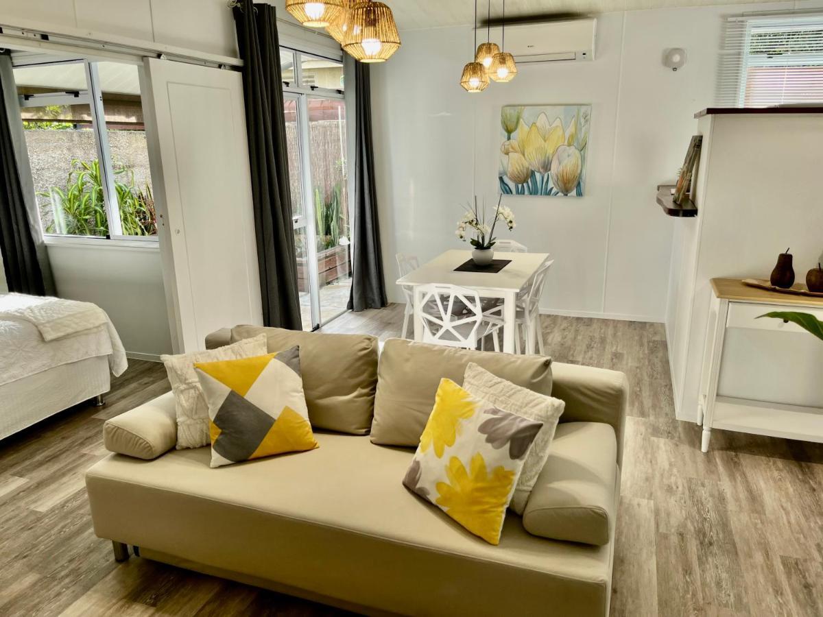 Tiaki Guesthouse - Cozy Modern Studio - 5Min Drive From The Beach And Punaauia Center ภายนอก รูปภาพ